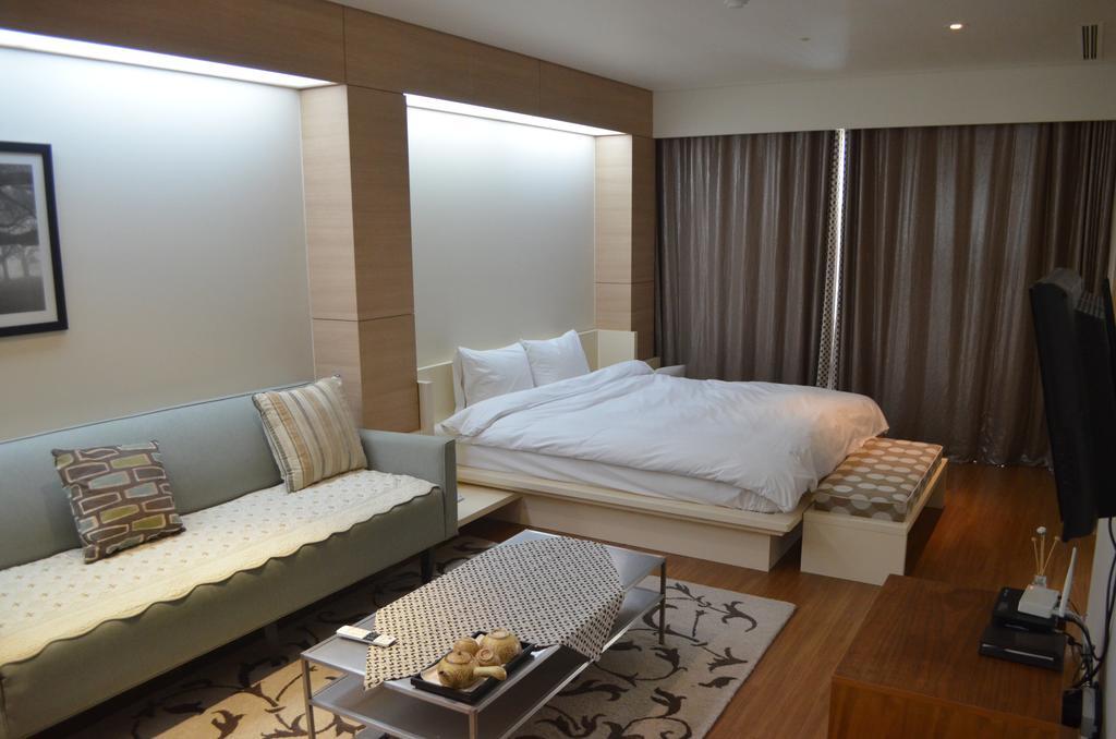 Lake Hills Bugok Resort Changnyeong Buitenkant foto